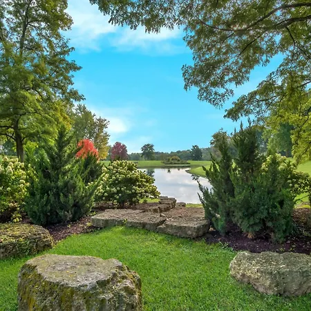 Wyndham Garden Galena Hotel & Day Spa-3